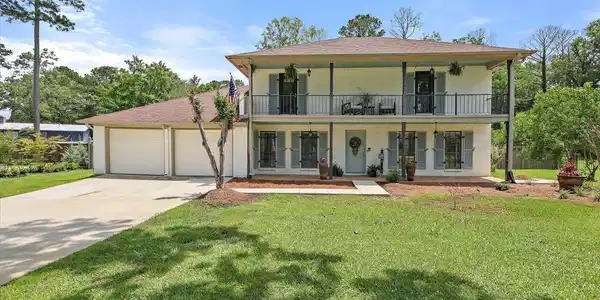 110 Stonington Court