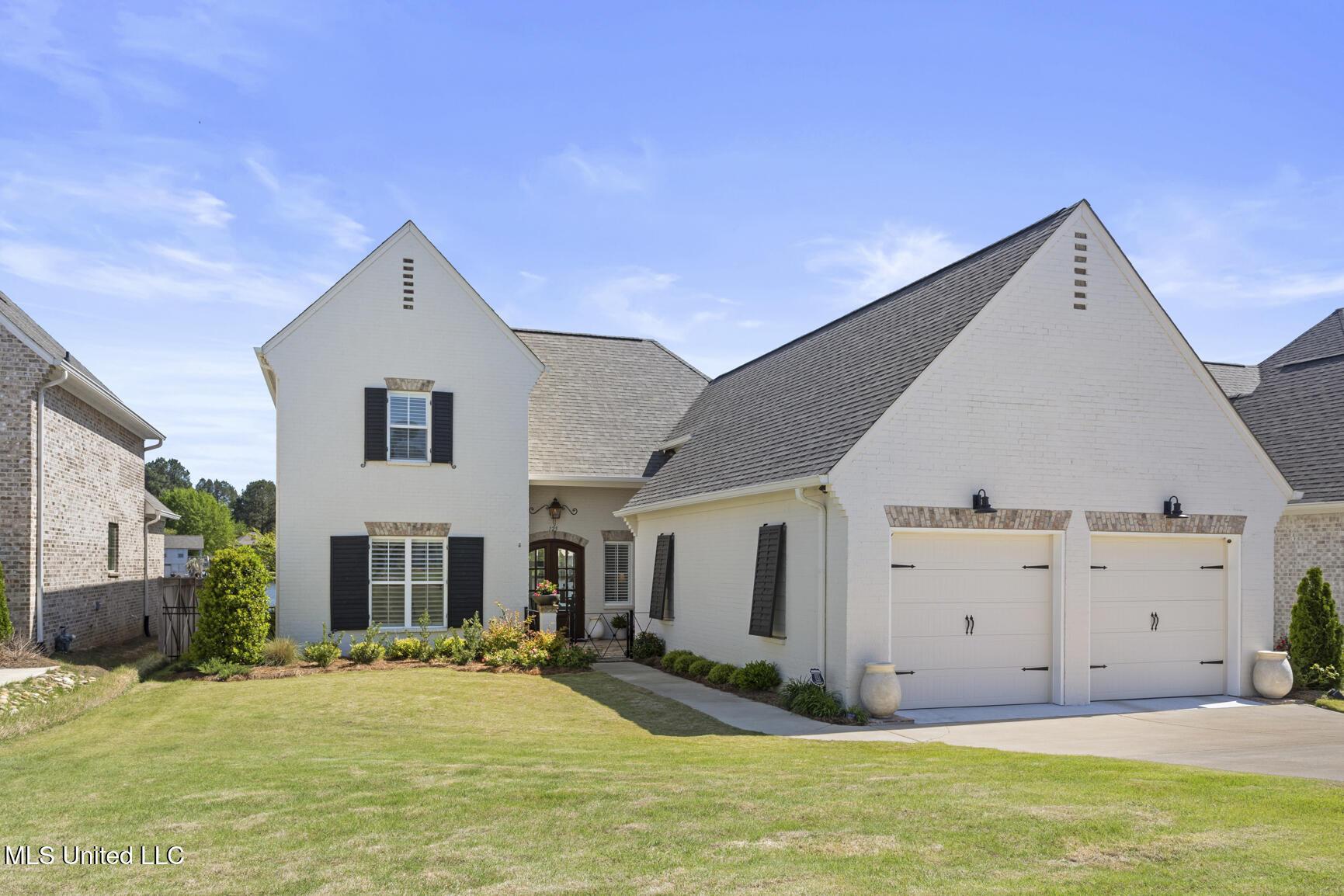 Image 2: 125 Bridgewater Loop-1