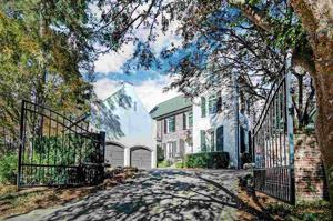 110 OVERLOOK PT CIR
