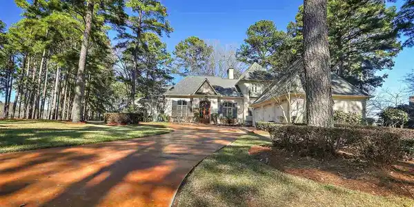 103 COLONY CROWN