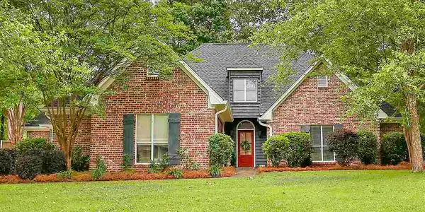 127 FOX HOLLOW BEND
