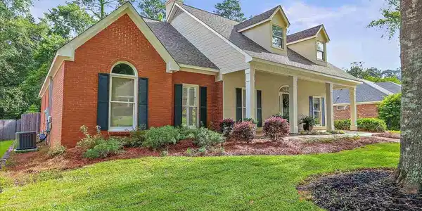 516 CLIFFVIEW DR