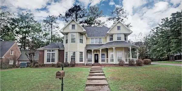 430 Fox Bay Drive