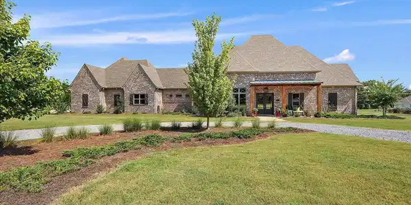742 Twelve Oaks Trace