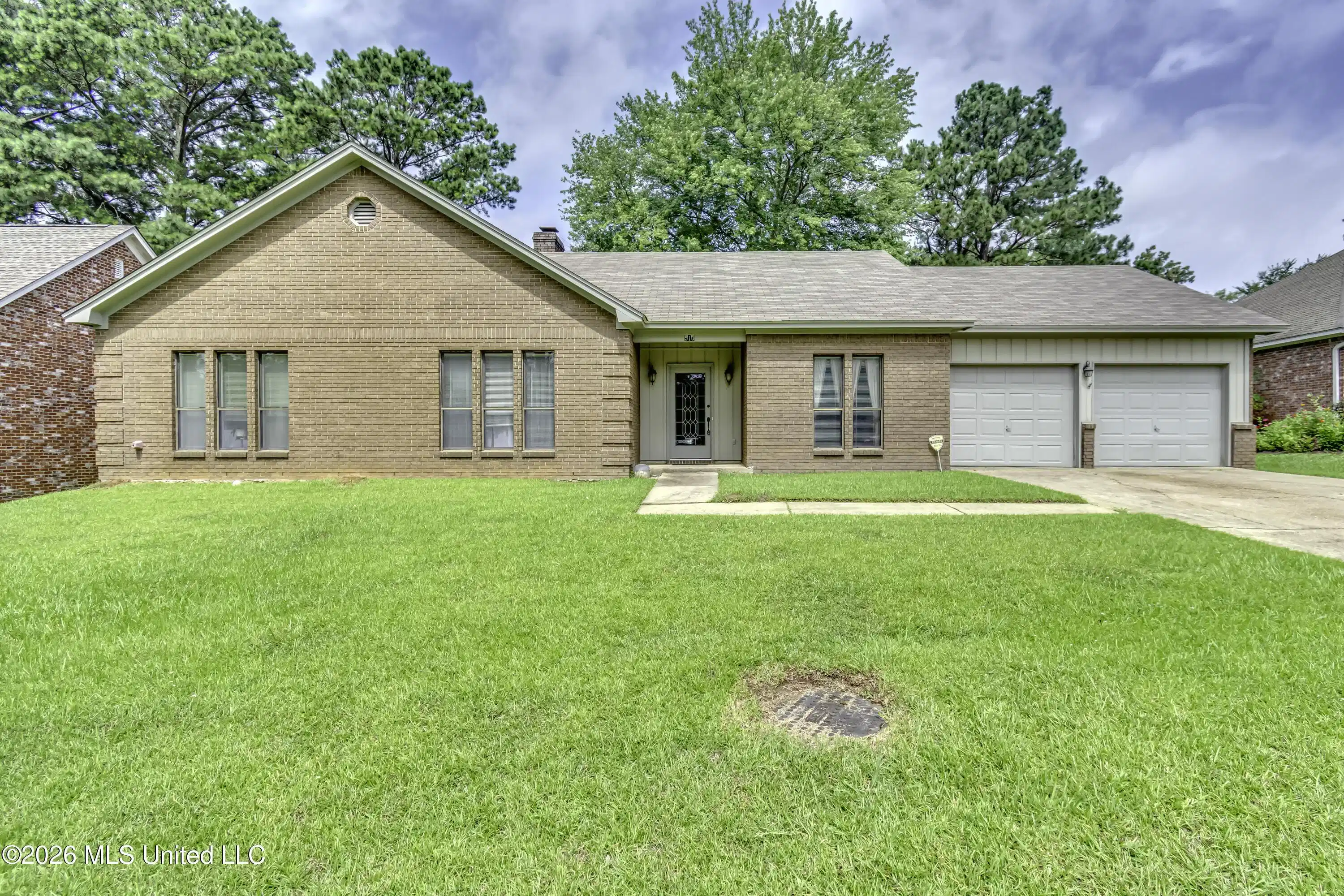 Image 1: 510 Bay Point Cir--69