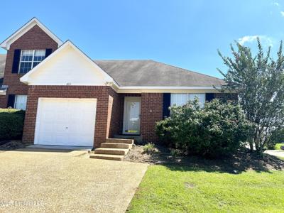 400 Woodlake Lane