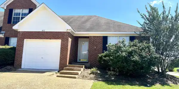 400 Woodlake Lane