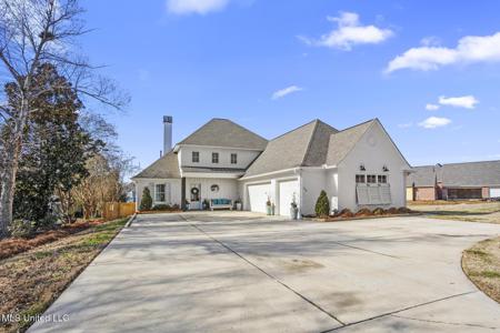 102 Northshore Point