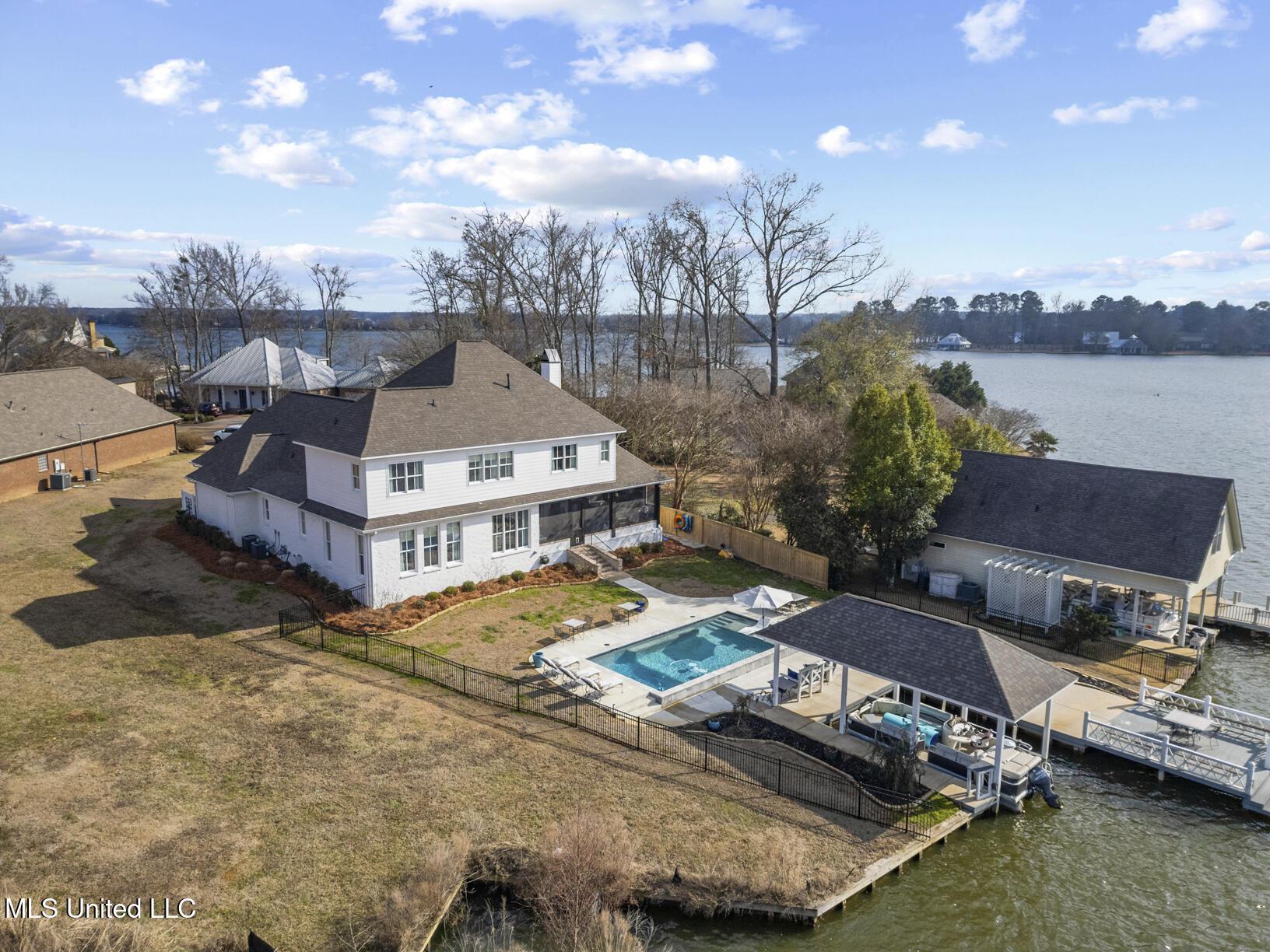 Image 2: 102 Northshore Pte drone-7