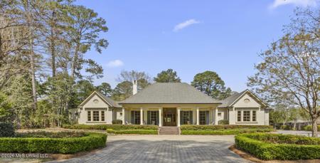 2526 Honeysuckle Lane