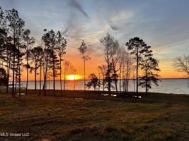 0 Natchez Drive N