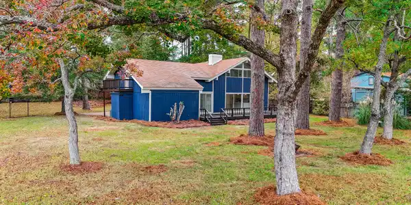 104 Brook Road