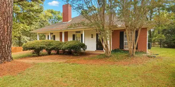 25 Moss Woods Cove