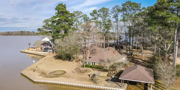 206 Sunrise Point Drive
