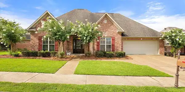 208 Eastside Lane
