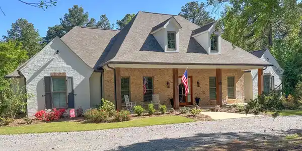 545 Twelve Oaks Trace