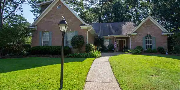 90 MOSS WOODS DR