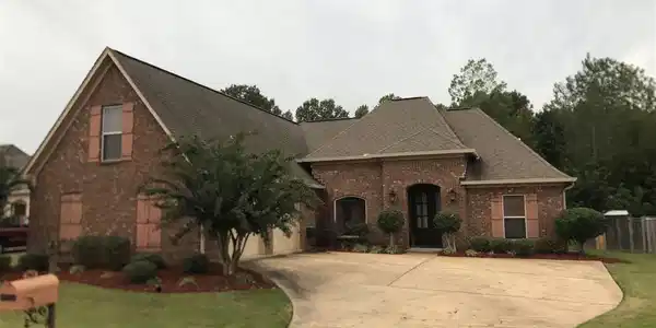 165 EASTSIDE DR