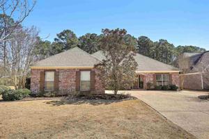132 VINEYARD BLVD