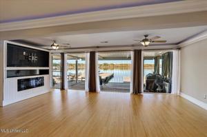 73 Breakers Lane