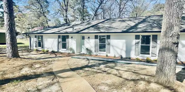200 Holly Trail