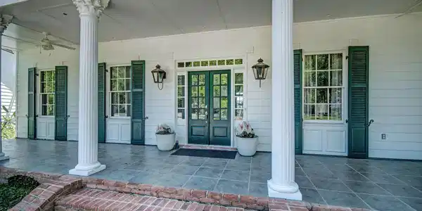 99 Palisades Boulevard