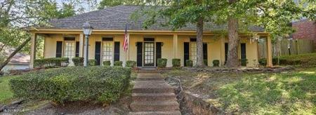 78 Moss Woods Drive