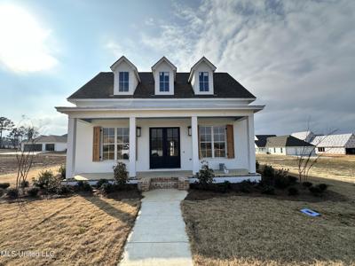 1013 Crepe Myrtle Drive