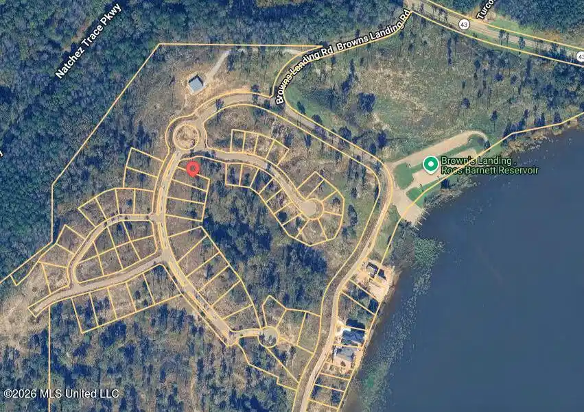 Image 1: Lot 1