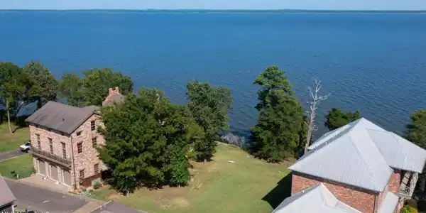 110 D'Iberville Lane