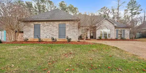 216 Lighthouse Lane
