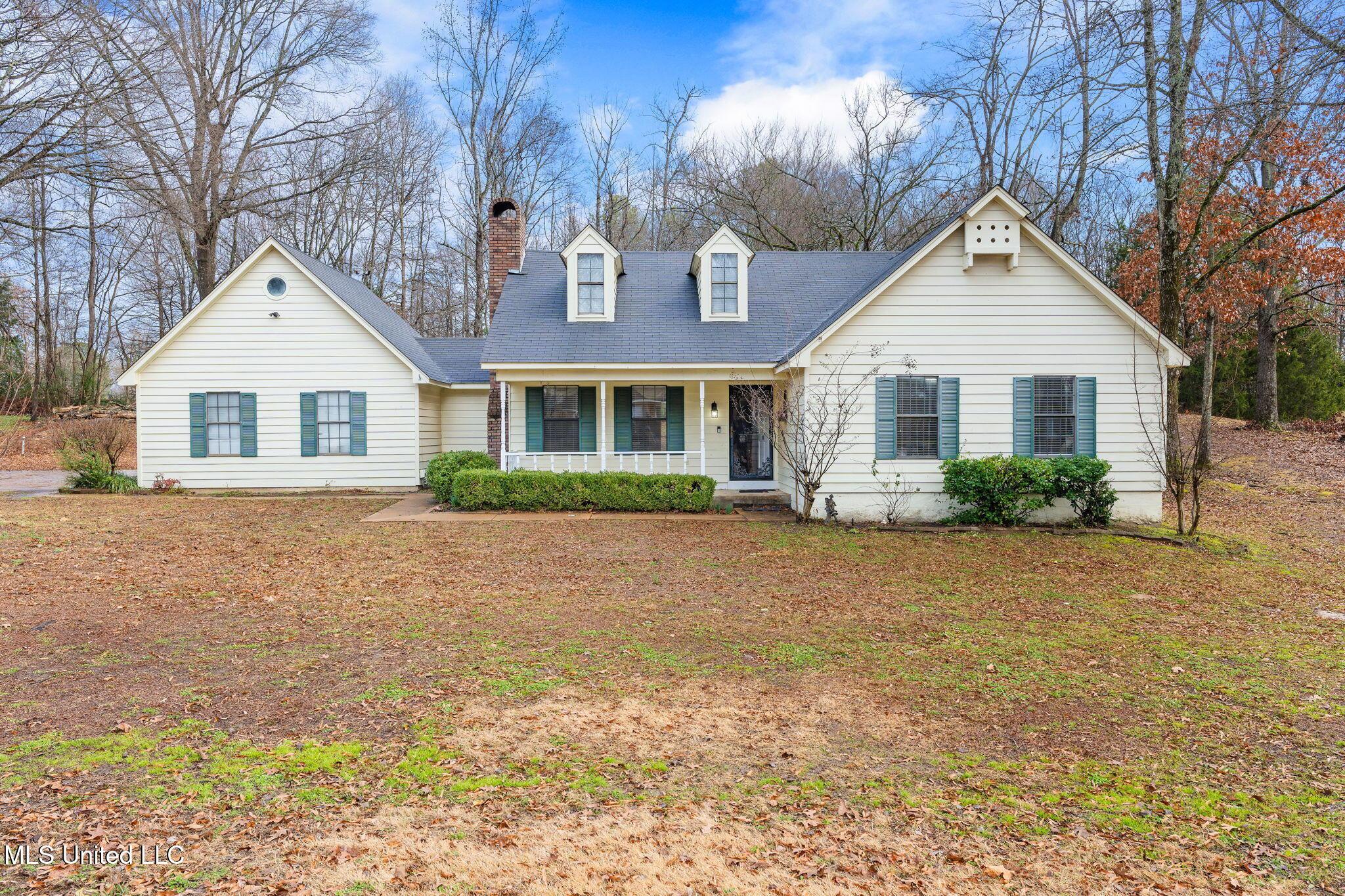 Image 2: 1-web-or-mls-2774 Itasca Dr-01