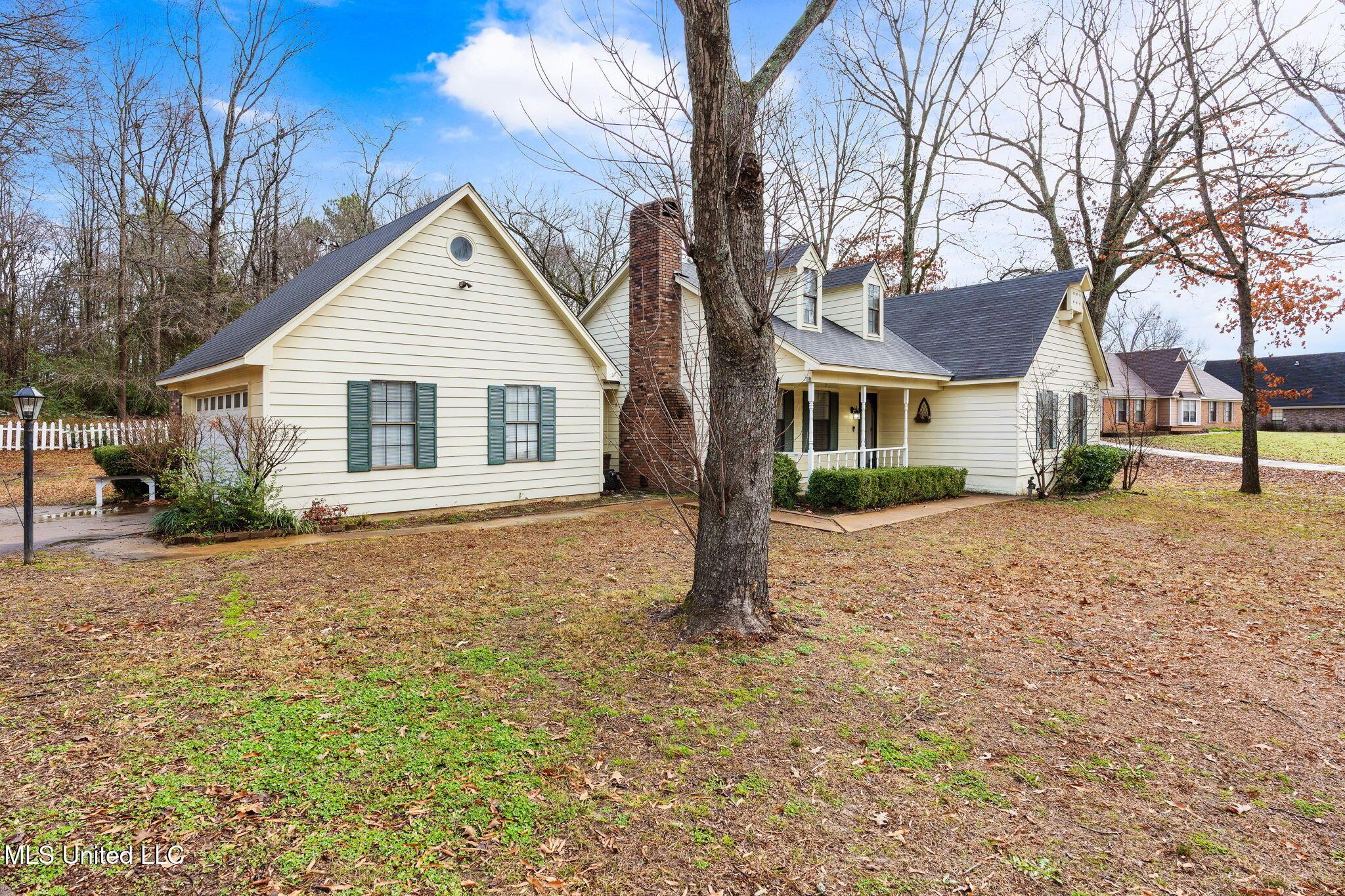 Image 4: 4-web-or-mls-2774 Itasca Dr-03