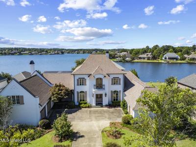 115 Cedar Woods Cove