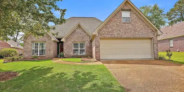 104 Fairmont Cove