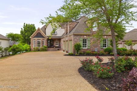 107 Belle Pointe