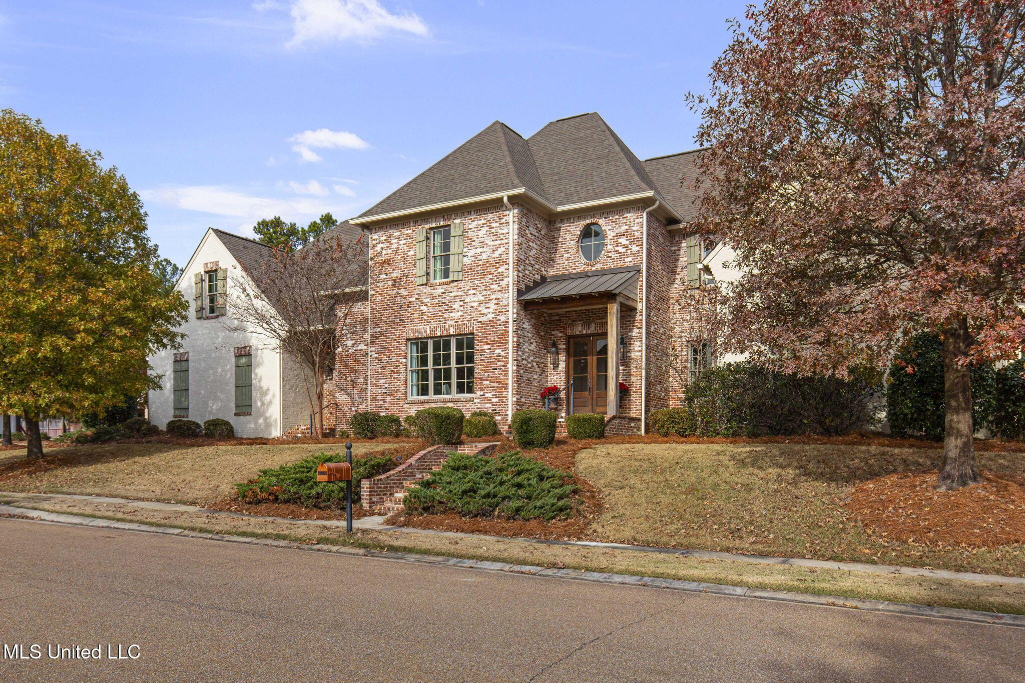 Image 3: 2-web-or-mls-106 Edgewood-2