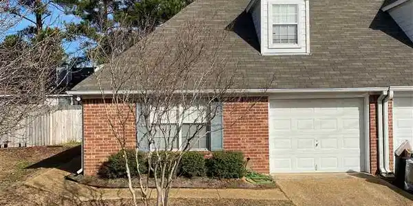 102 KINGS RIDGE DR