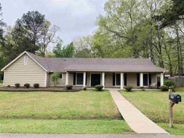 301 HOLLY TRAIL