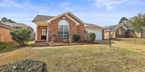 1007 Carlyle Cove