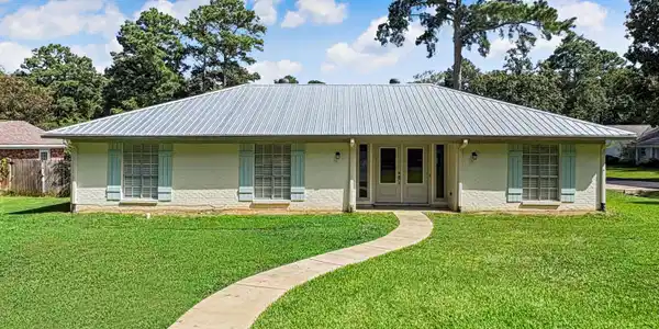 200 Poplar Drive