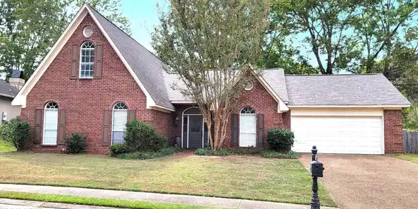 127 Foxchase Drive