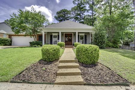 1020 Northshore Village Drive
