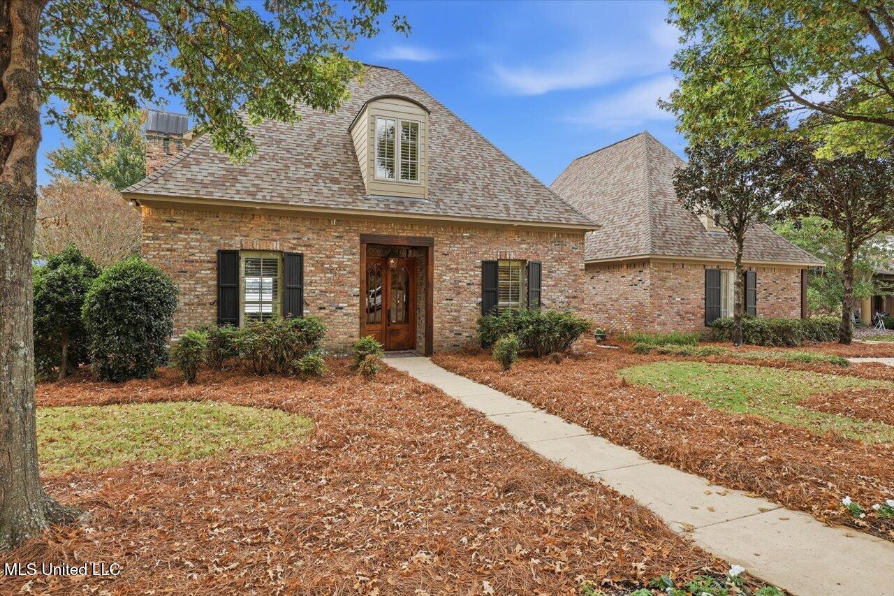 Image 2: 002-145 Cedar Woods Cove _ Home Tours MS