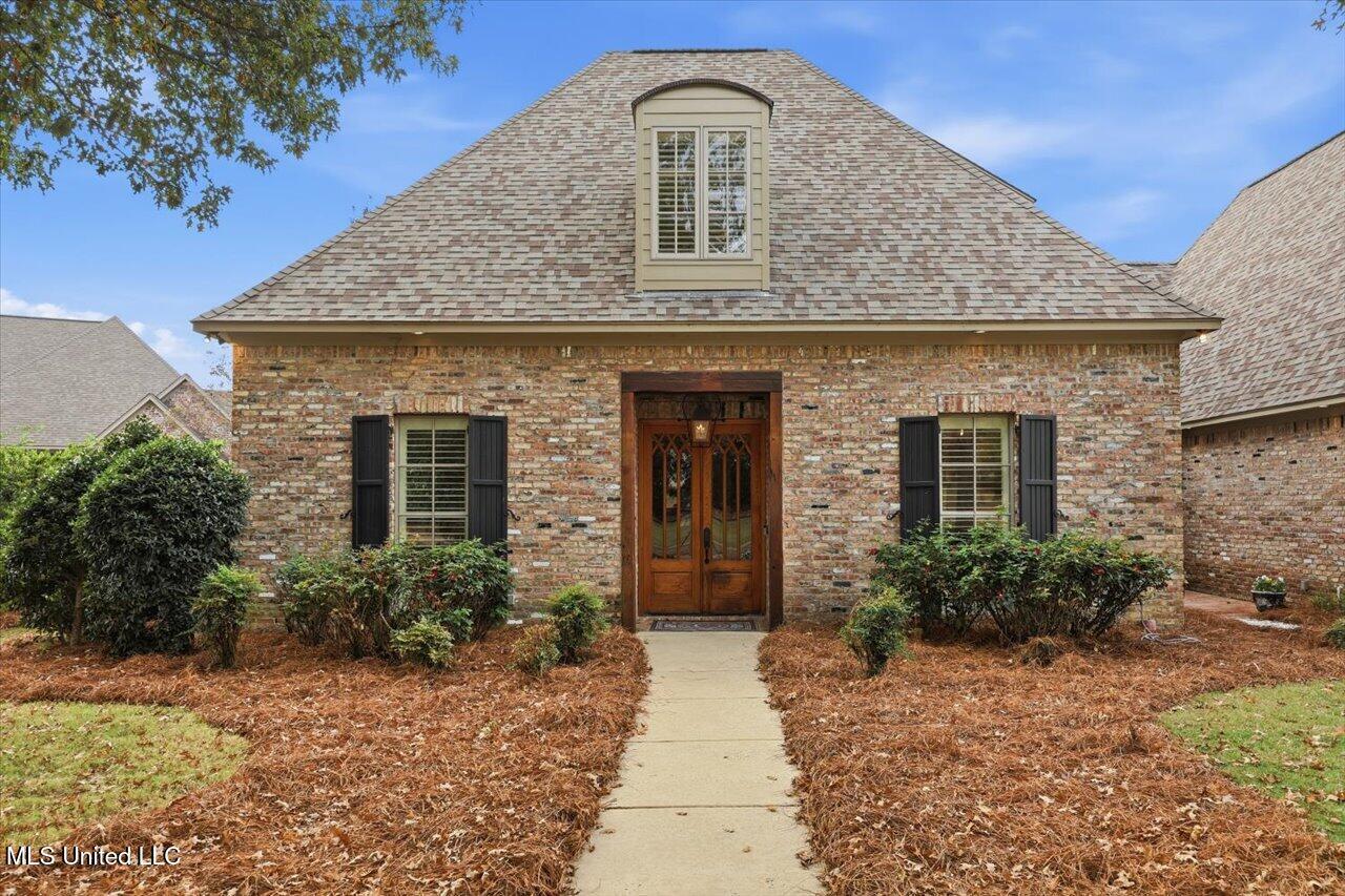 Image 3: 003-145 Cedar Woods Cove _ Home Tours MS