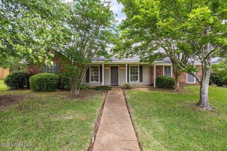 4262 Glennoak Circle