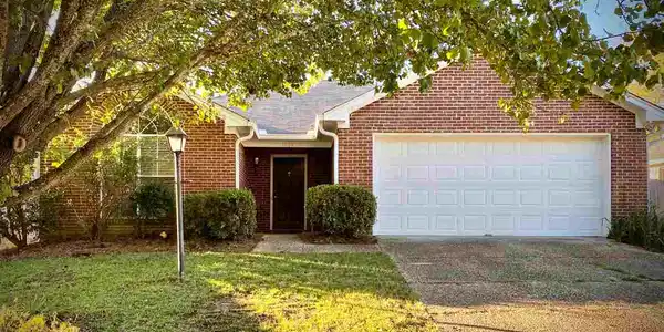 1009 BRASHEARS PT