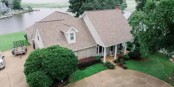 14 Eagles Point