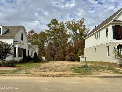 200 Natchez Drive N