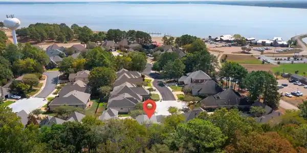 112 Hawks Nest Bluff